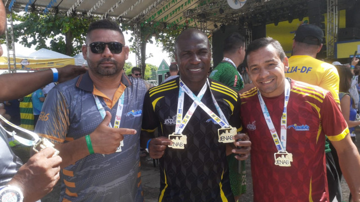 AABB MONTES CLAROS CONQUISTA TÍTULO NACIONAL INÉDITO EM SALVADOR (BA)