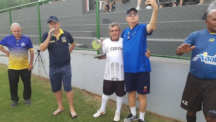 III TORNEIO INTERNO DE FUTEBOL SOCIETY DA AABB MONTES CLAROS HOMENAGEIA WALDOEDE